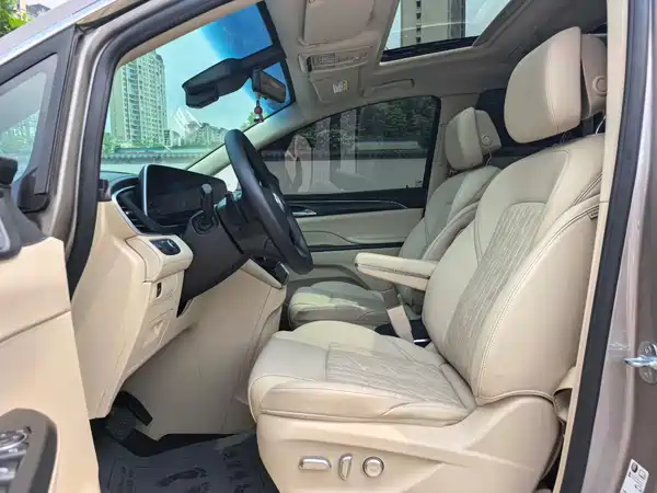 Buick GL8 2024