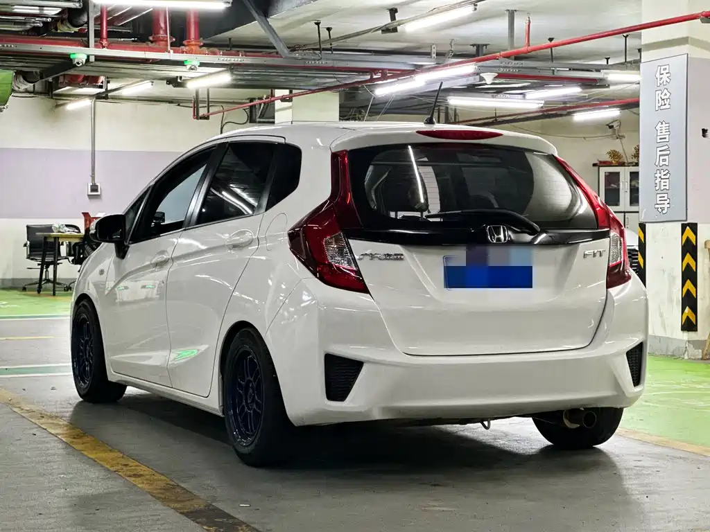 Honda Fit 2017 — фото 8