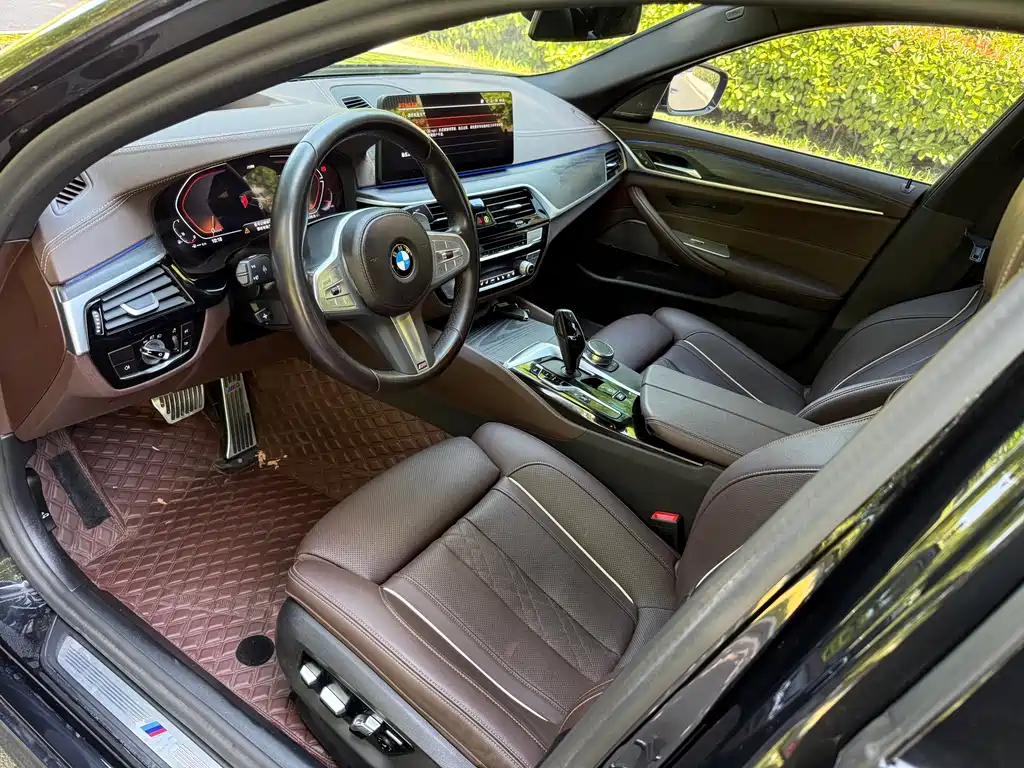 BMW 5 Series 2023 — фото 4