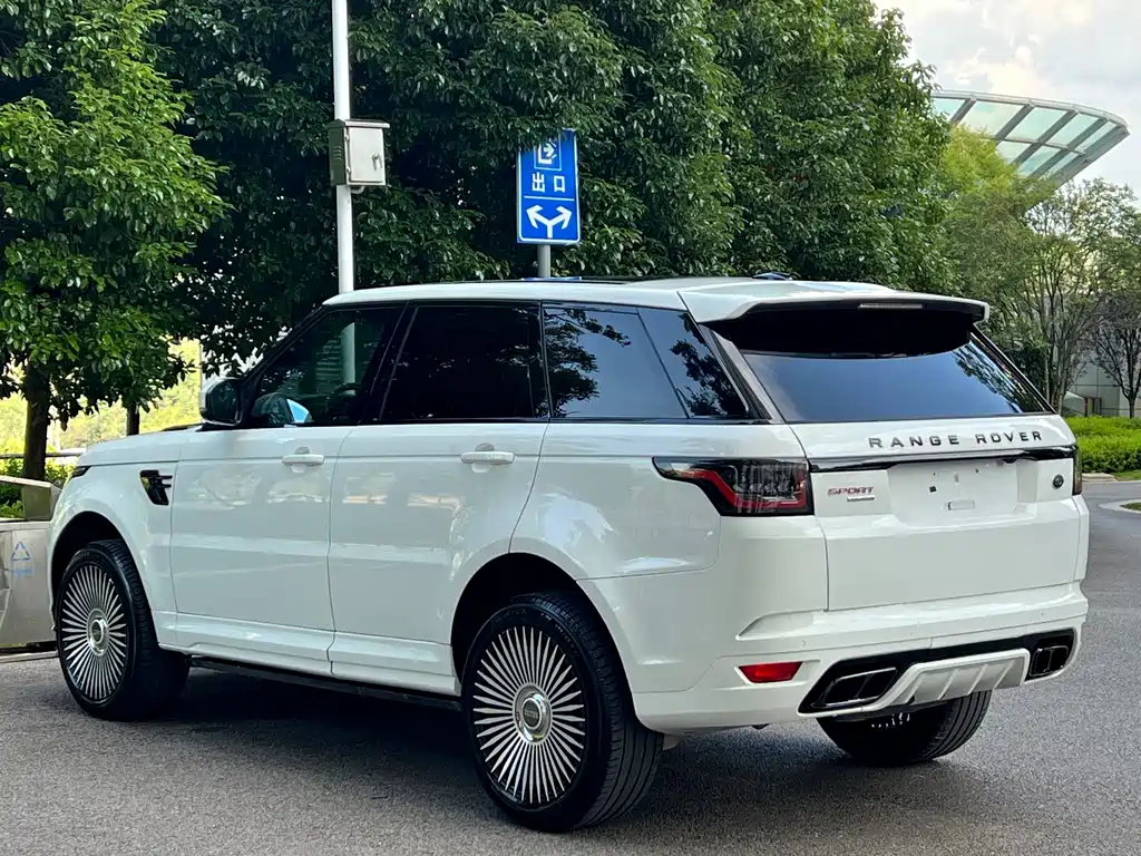 Land Rover Range Rover Sport 2015 — фото 7