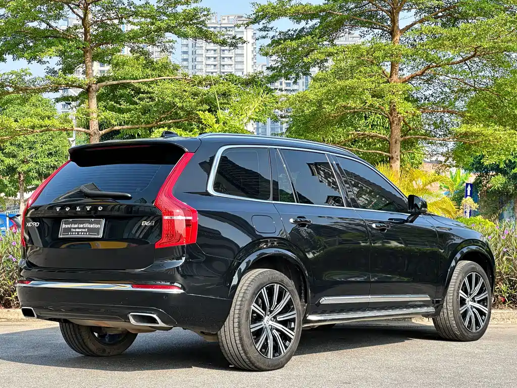 Volvo XC90 2020 — фото 7