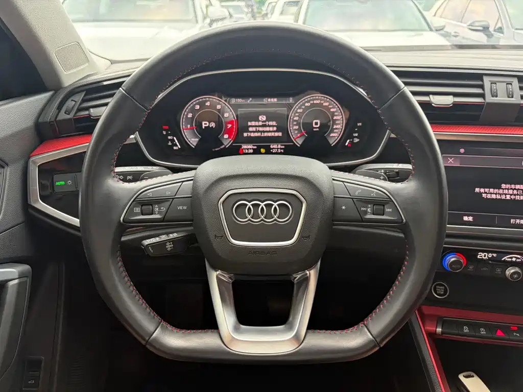 Audi Q3 2022 — фото 14