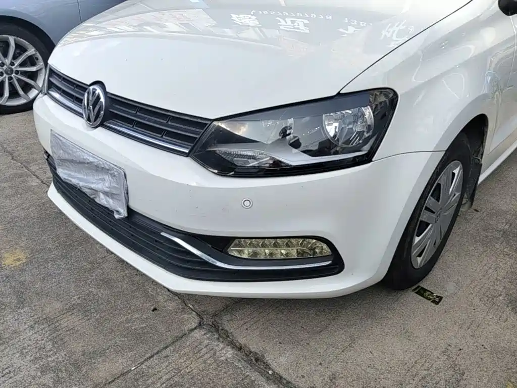 Volkswagen Polo 2017 — фото 24