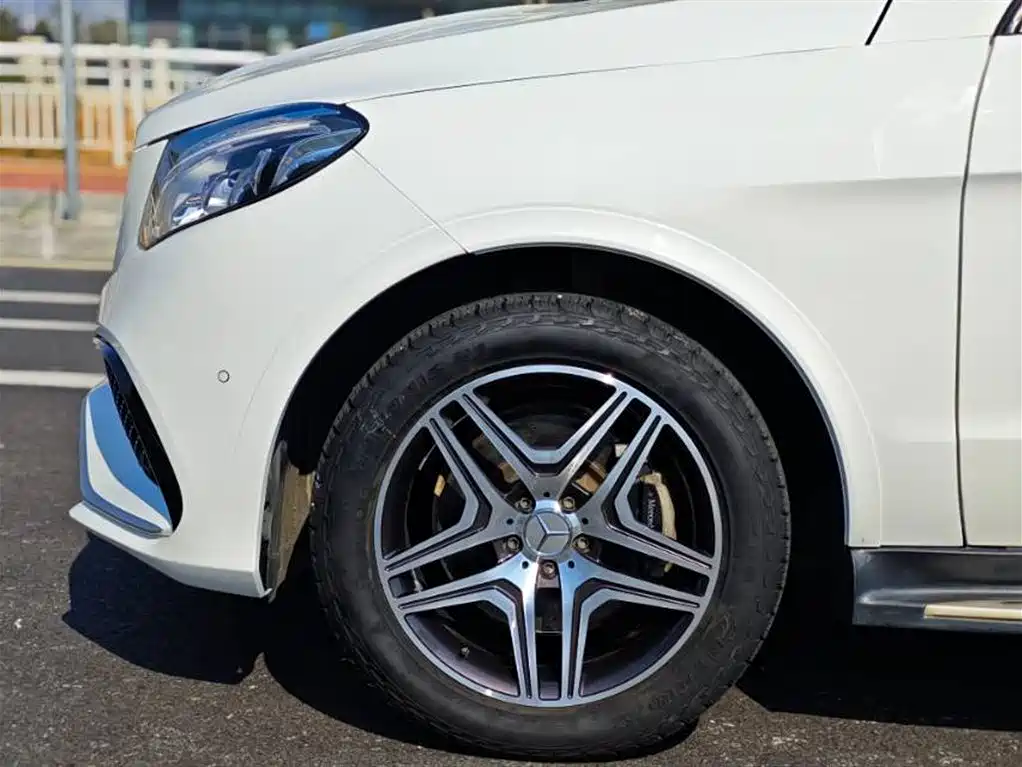 Mercedes-Benz M-Class 2015 — фото 13