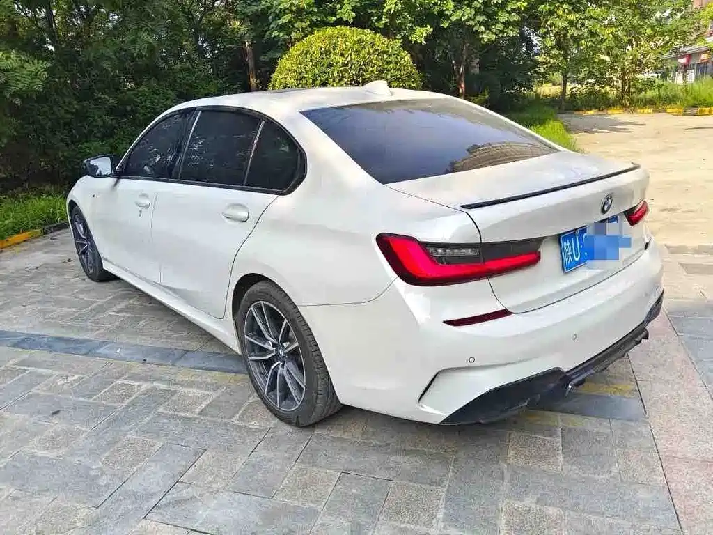 BMW 3 Series 2021 — фото 12