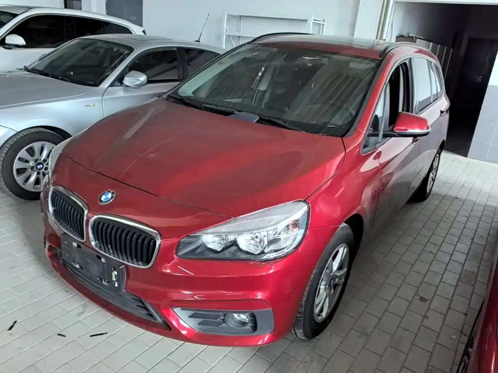 BMW 2 Series Wagon 2015