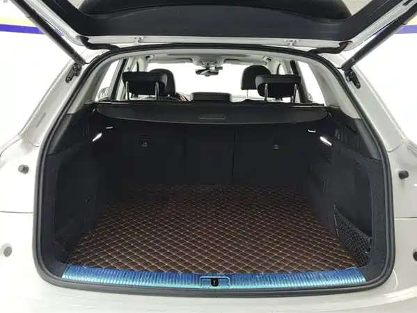 Audi Q5L 2020
