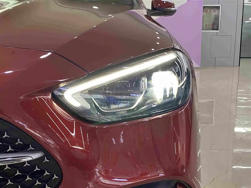 Mercedes-Benz C-Class 2022