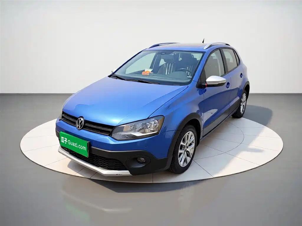 Volkswagen Polo 2015 — фото 1
