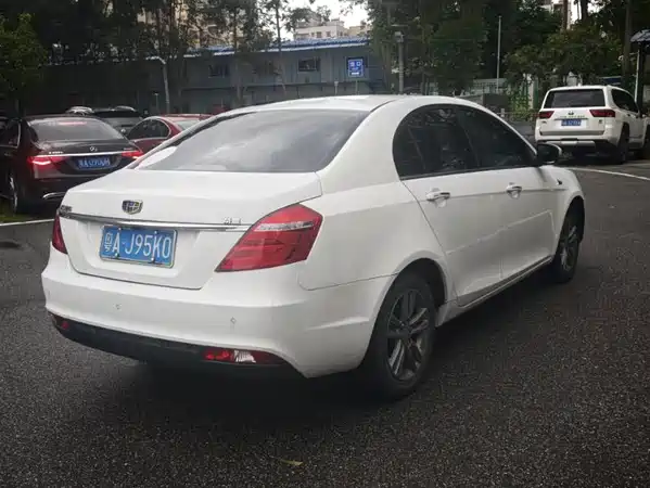 Geely Emgrand 2017