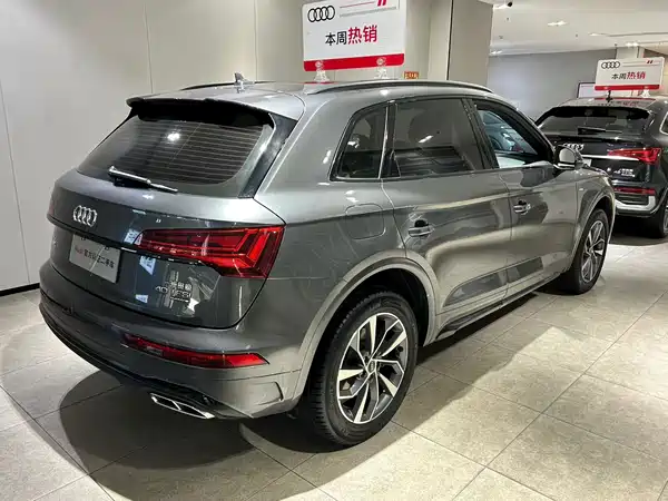 Audi Q5L 2024