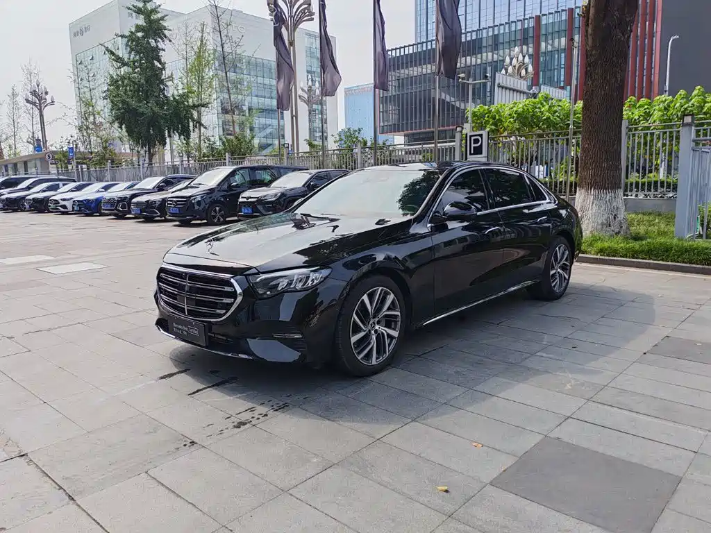 Mercedes-Benz E-Class 2024