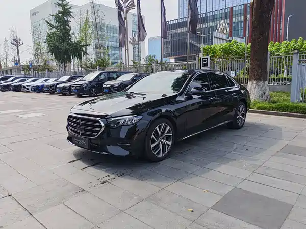 Mercedes-Benz E-Class 2024