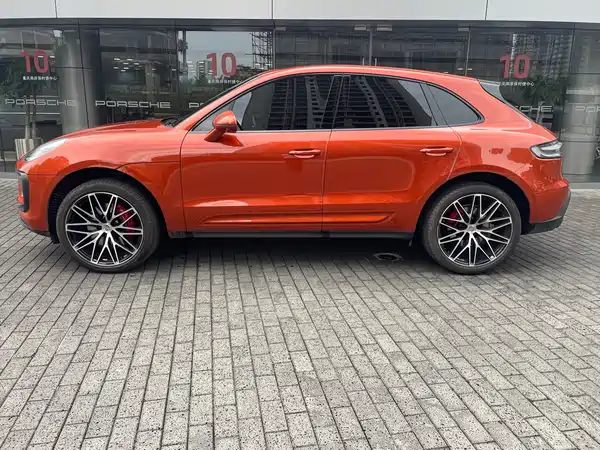 Porsche Macan 2022