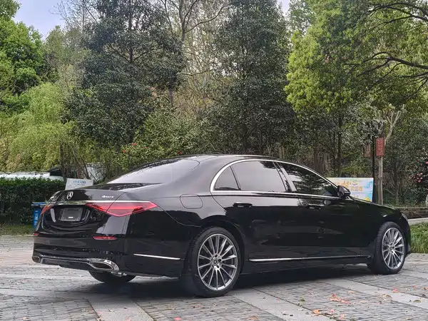Mercedes-Benz S-Class 2023