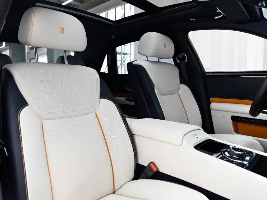 Rolls-Royce Ghost 2019 — фото 15