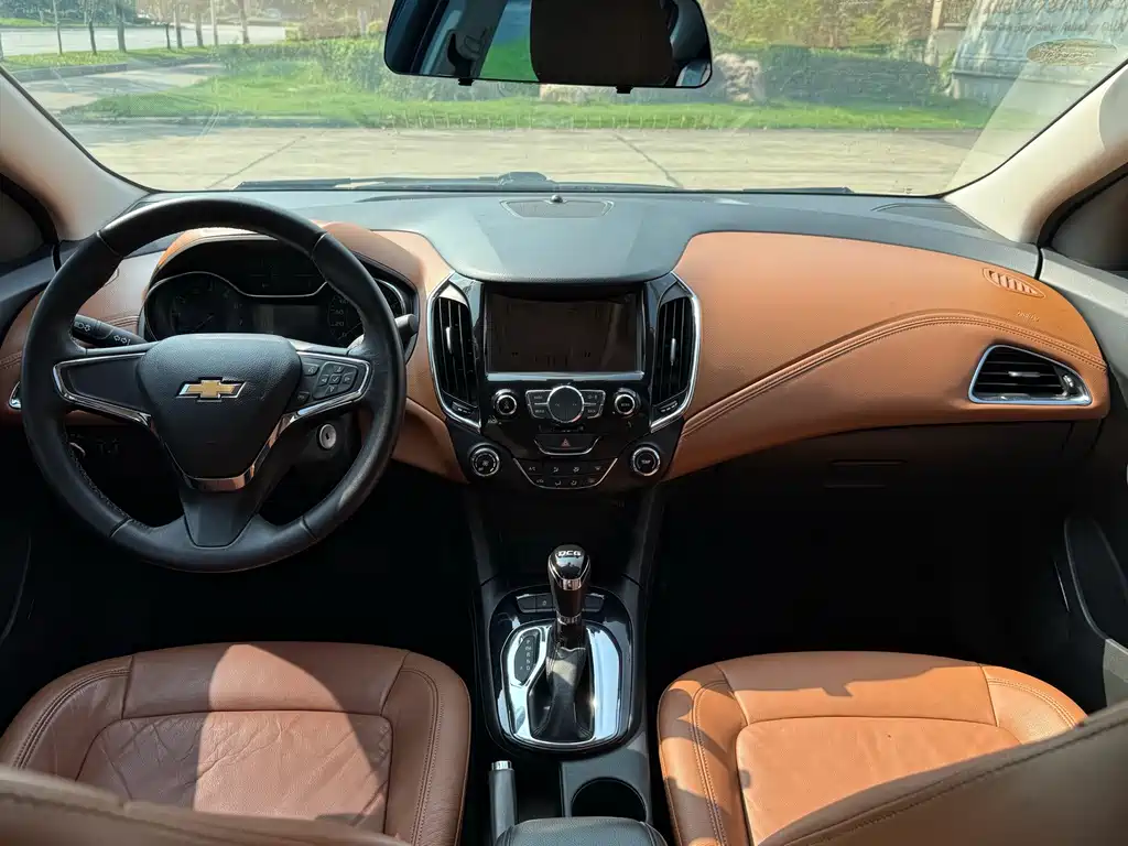 Chevrolet Cruze 2015 — фото 10