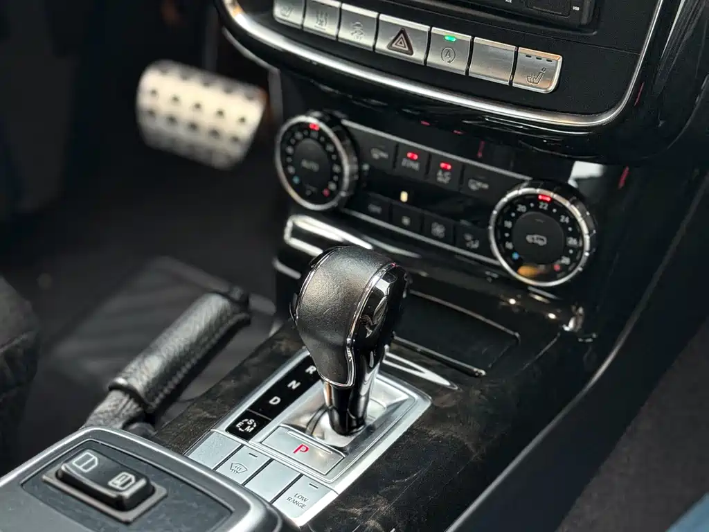 Mercedes-Benz G-Class 2018 — фото 19