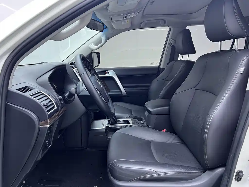 Toyota Prado 2019 — фото 23