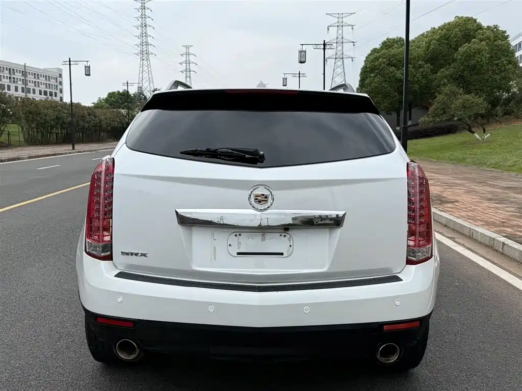 Cadillac SRX 2016 — фото 5