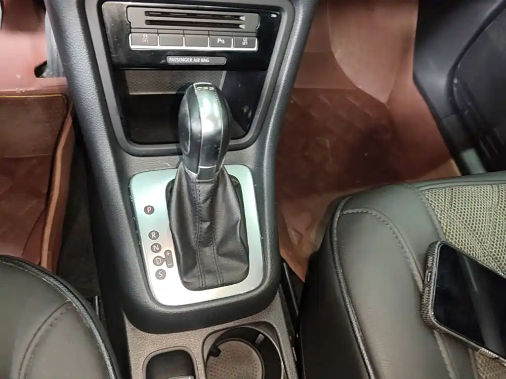 Volkswagen Sharan 2016 — фото 14