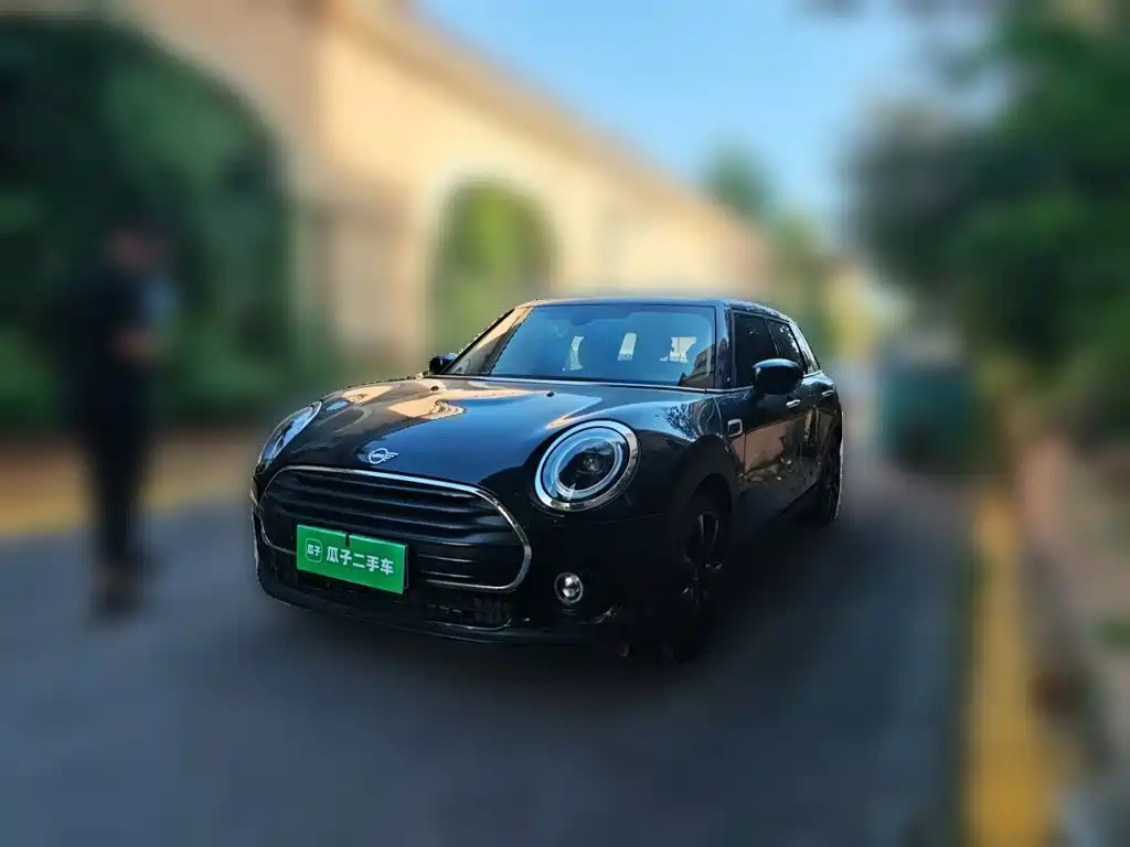 MINI Clubman 2021 — фото 1