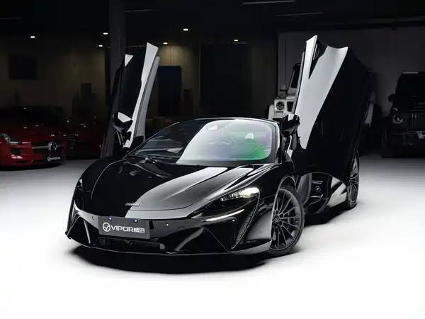 McLaren Artura 2026