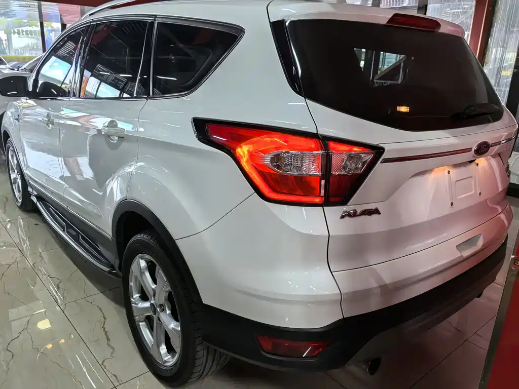 Ford Kuga 2018 — фото 4