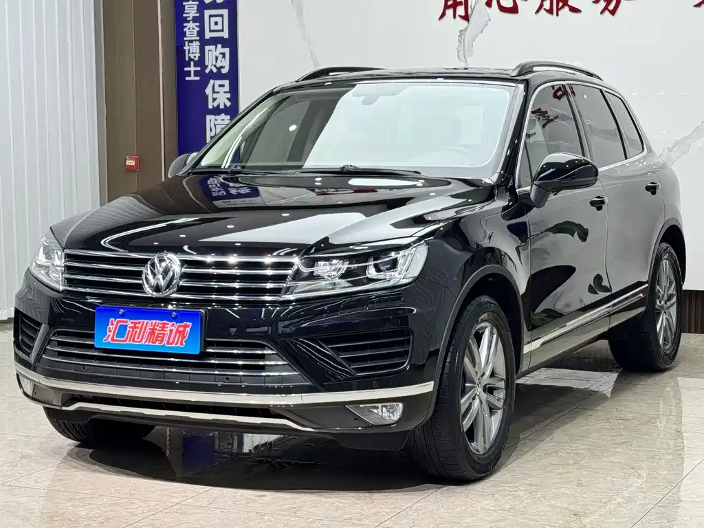 Volkswagen Touareg 2018 — фото 1