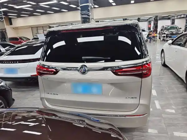 Buick GL8 2022