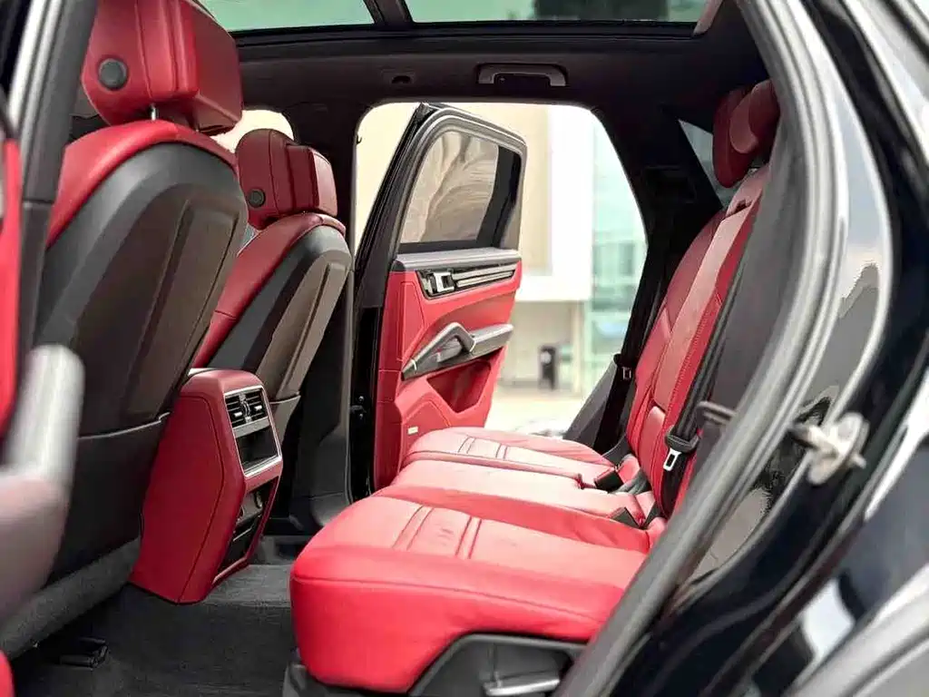 Porsche Cayenne New Energy 2023 — фото 10
