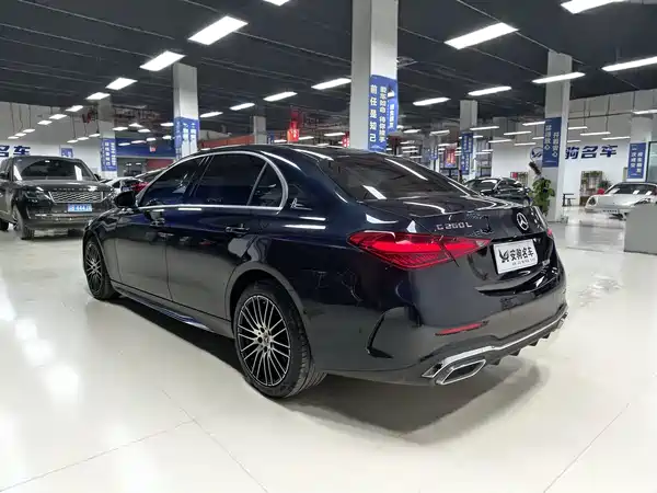 Mercedes-Benz C-Class 2024