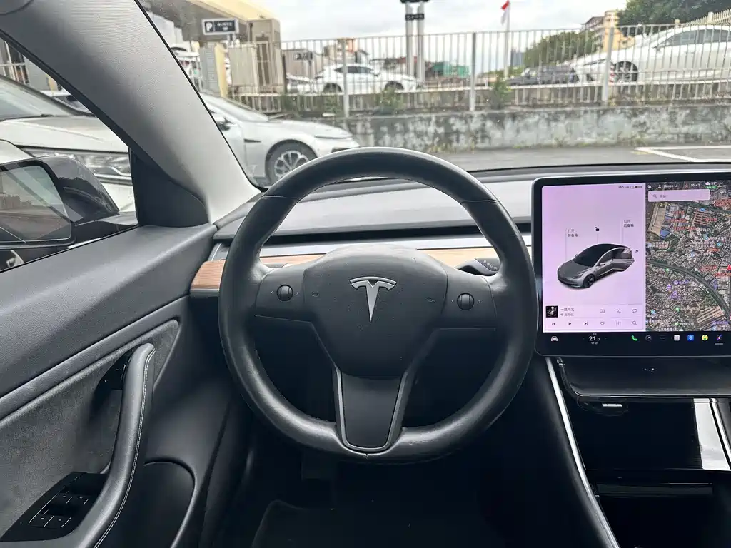 Tesla Model 3 2019 — фото 9