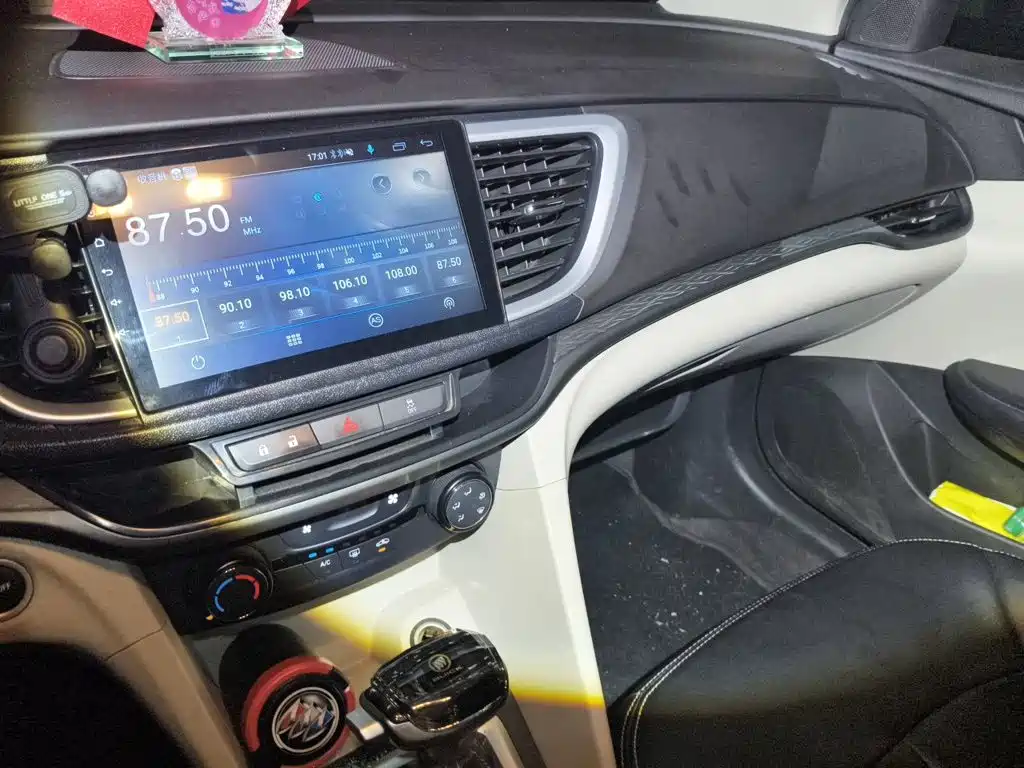 Buick Excelle 2019 — фото 14