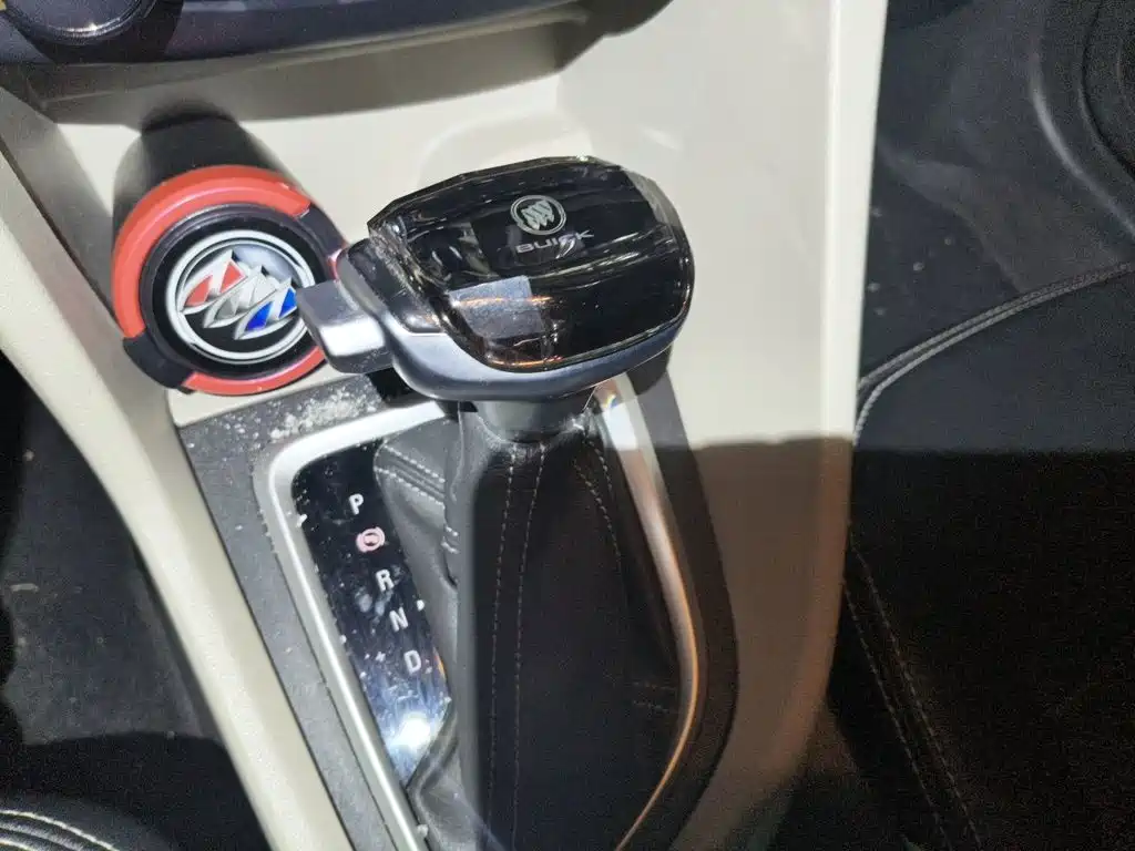 Buick Excelle 2019 — фото 15