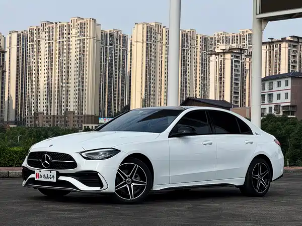 Mercedes-Benz C-Class 2024