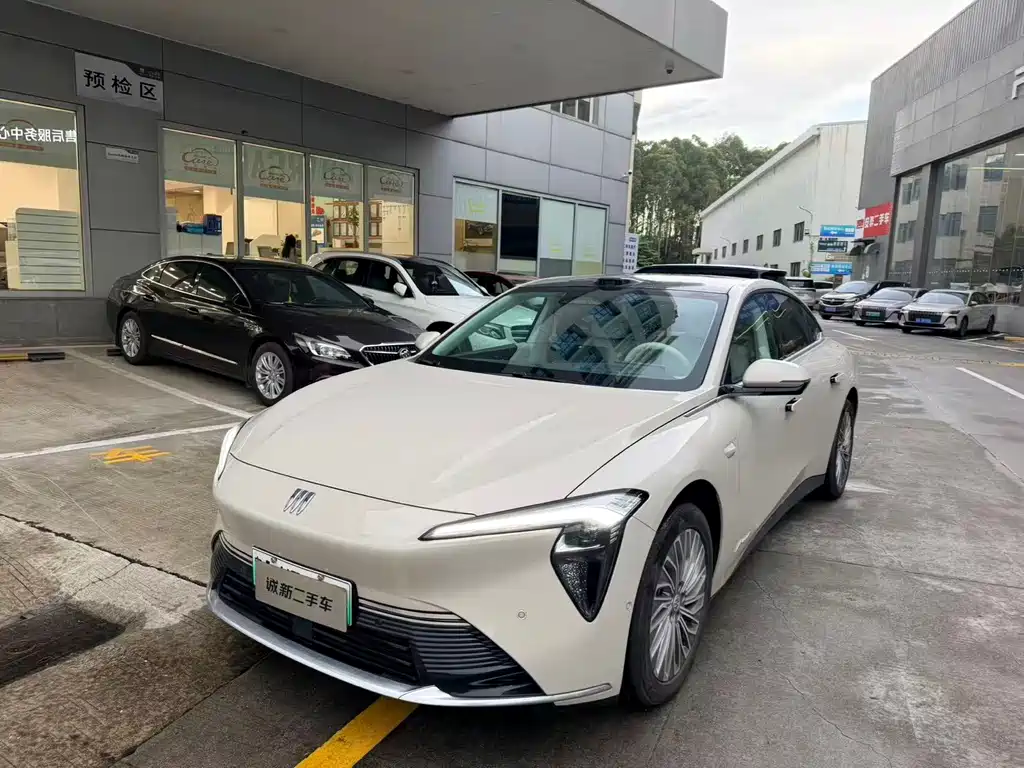 Buick Zhijing L7 2025 — фото 1
