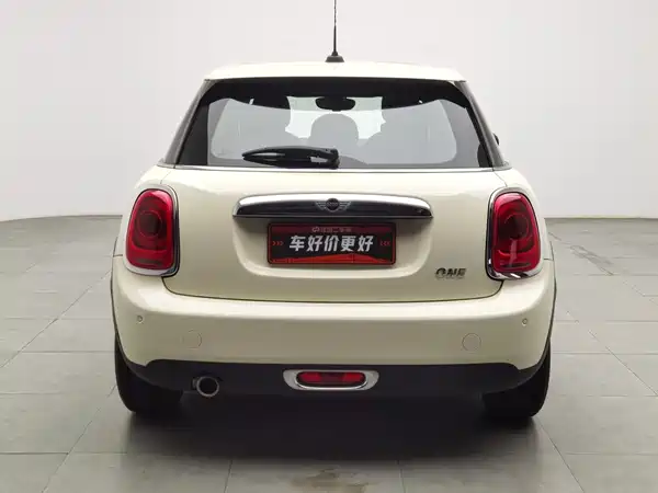 MINI MINI 2020