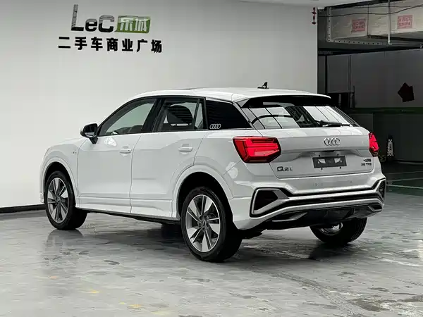 Audi Q2L 2025
