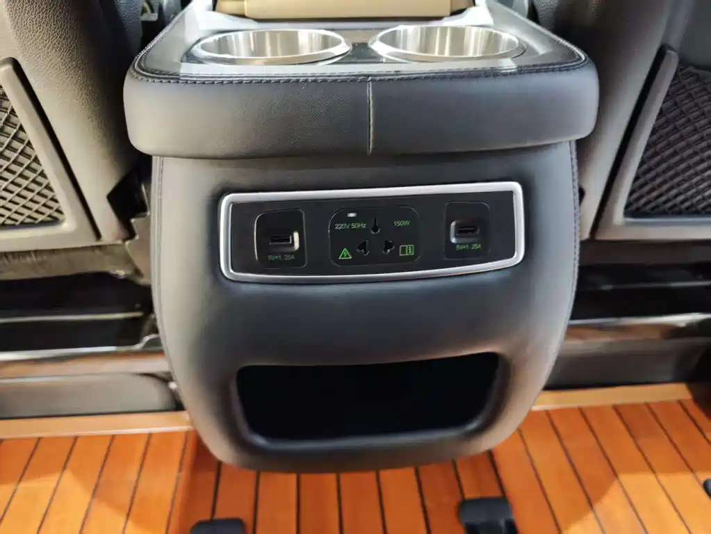 Mercedes-Benz Vito 2019 — фото 19