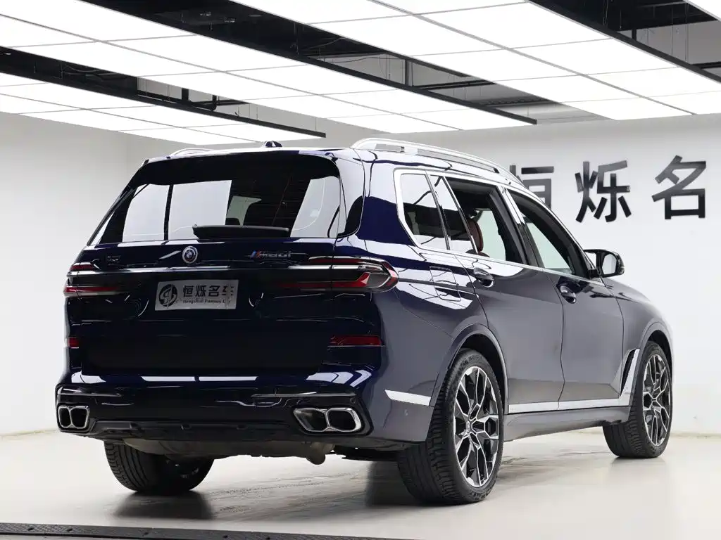 BMW X7 M60i 2023 — фото 29