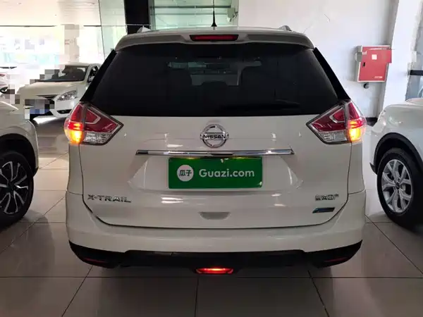 Nissan X-Trail 2015