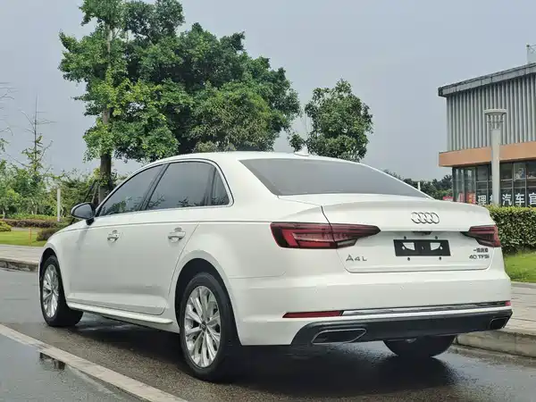 Audi A4L 2020