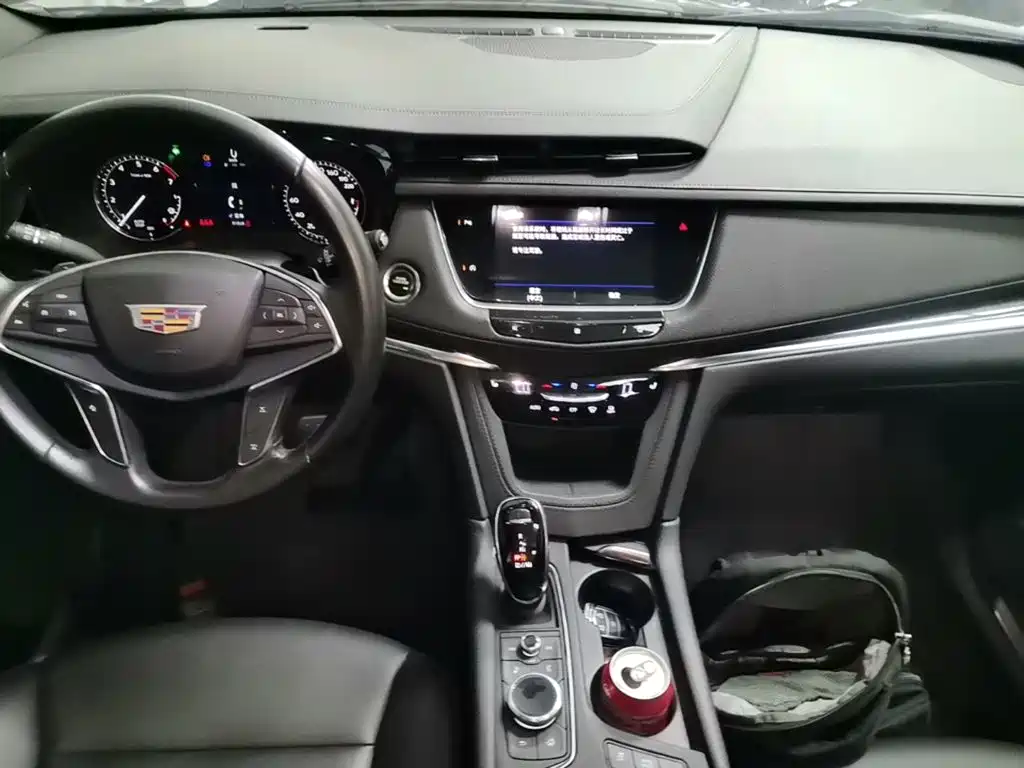 Cadillac XT5 2020 — фото 10