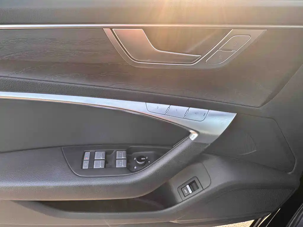 Audi A6L 2023 — фото 23