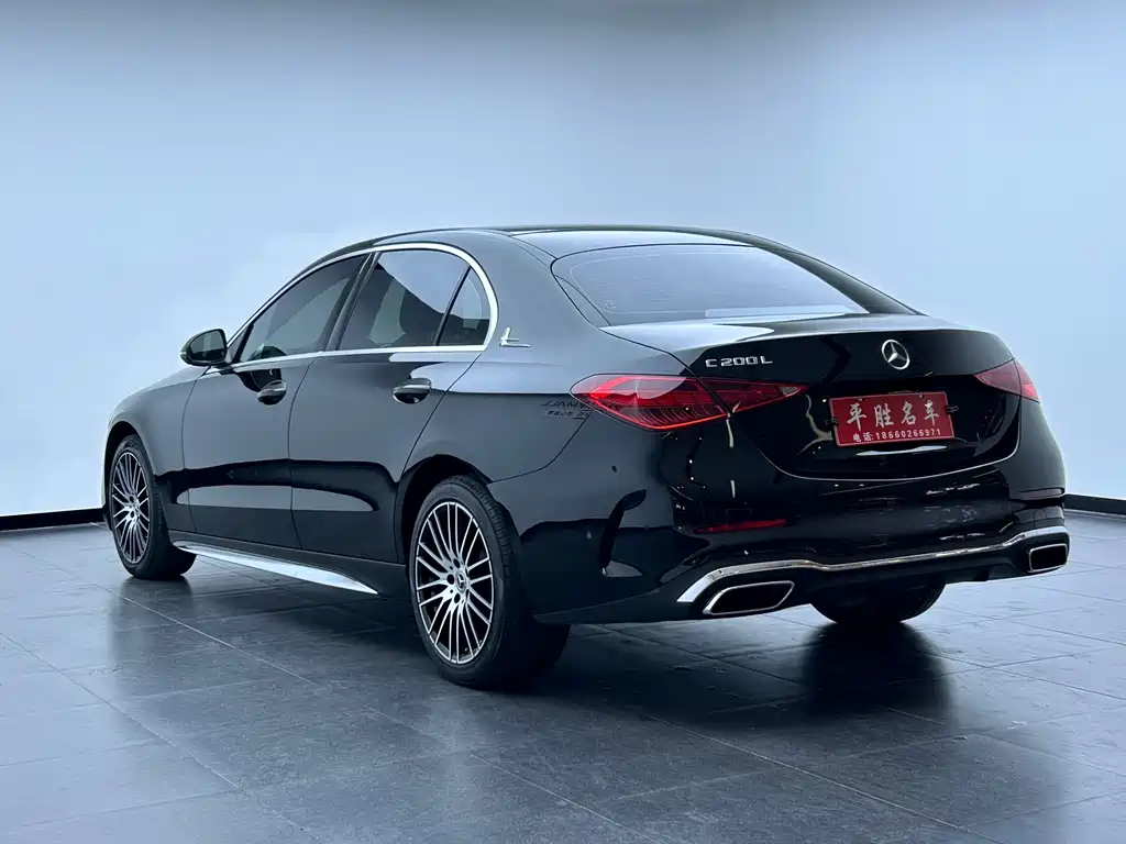 Mercedes-Benz C-Class 2023 — фото 11