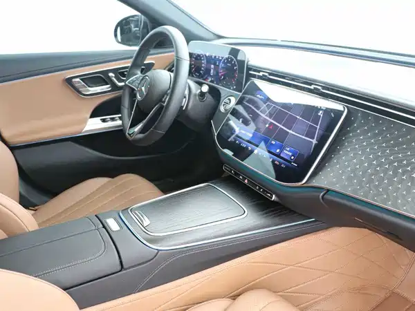 Mercedes-Benz E-Class 2024