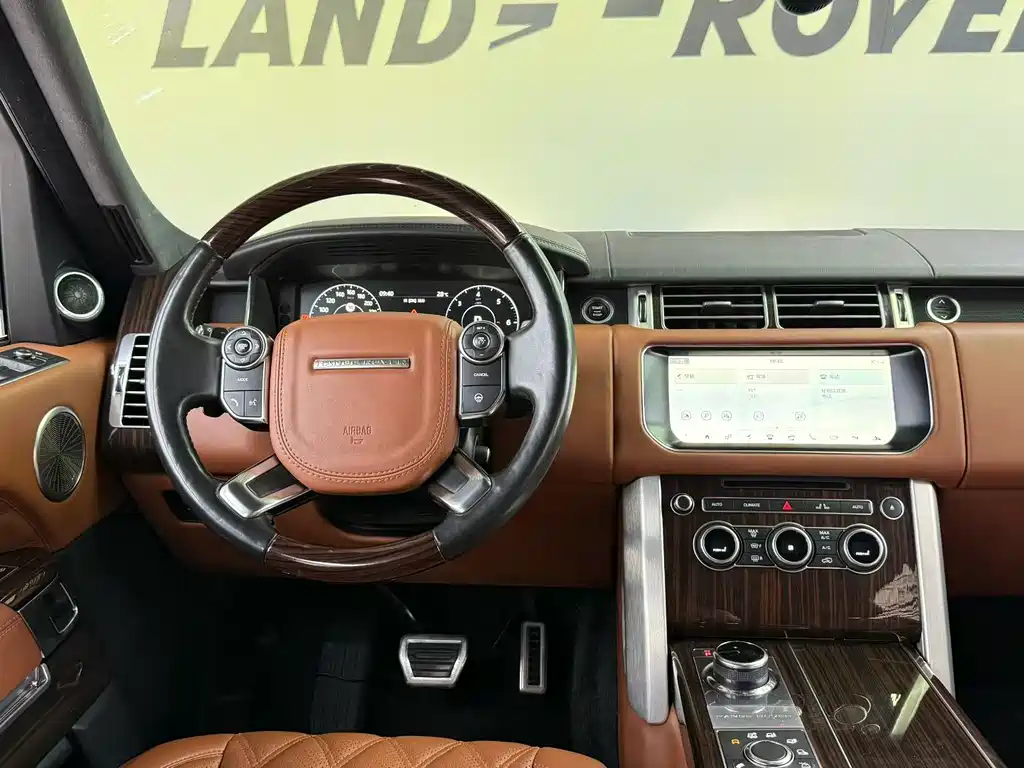 Land Rover Range Rover 2018 — фото 9