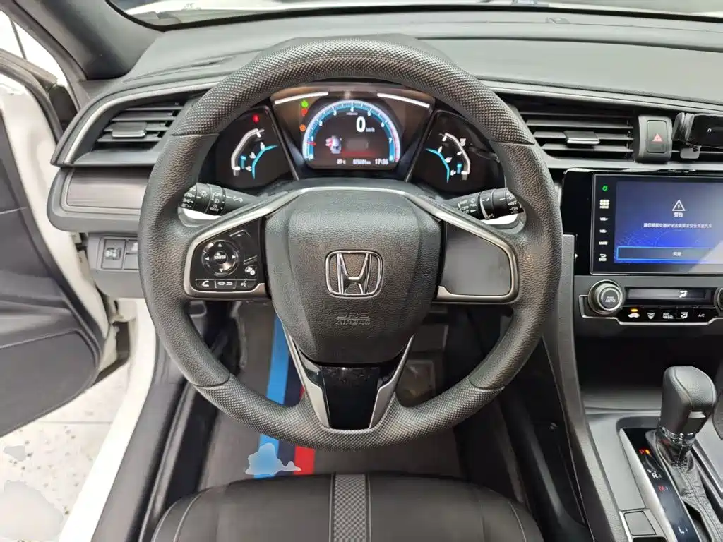Honda Civic 2021 — фото 11