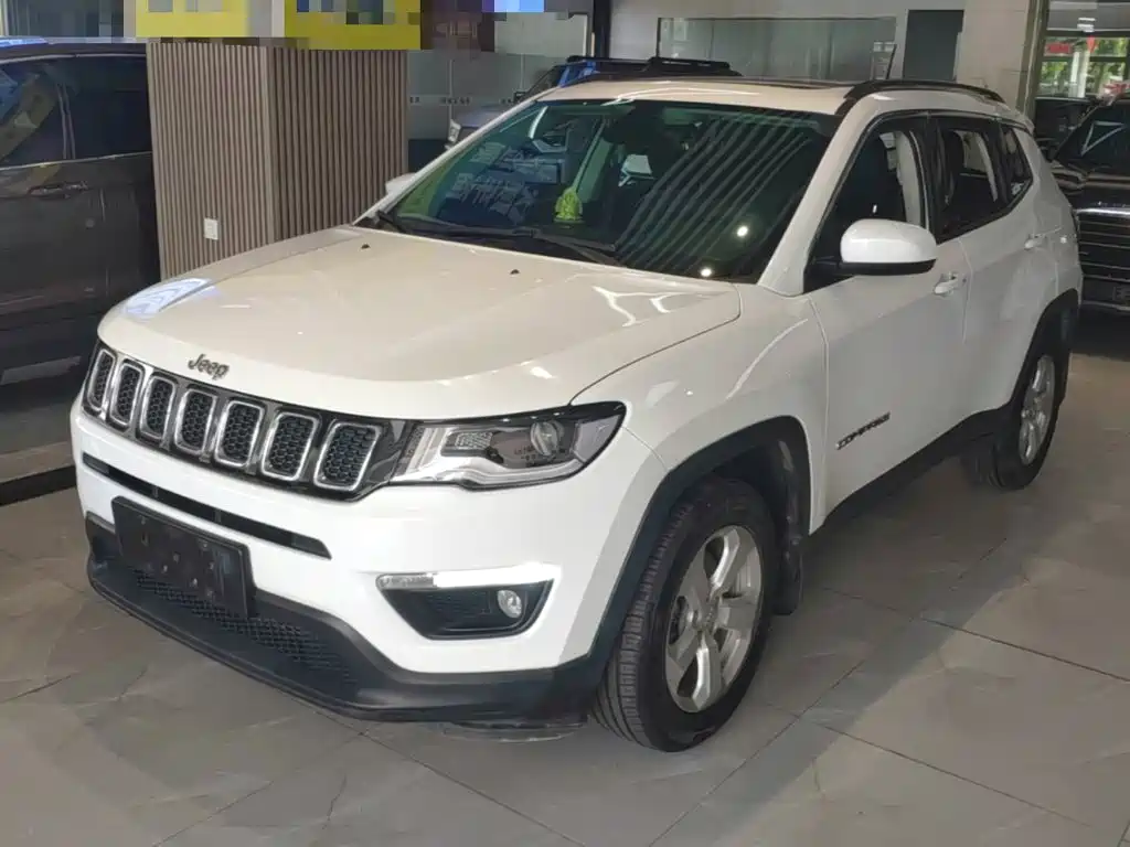 Jeep Compass 2018 — фото 2